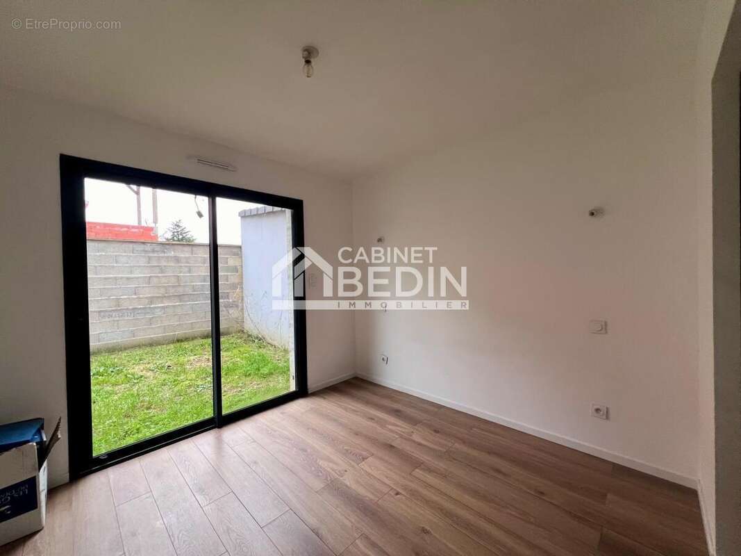 Maison à SAINT-LOUBES