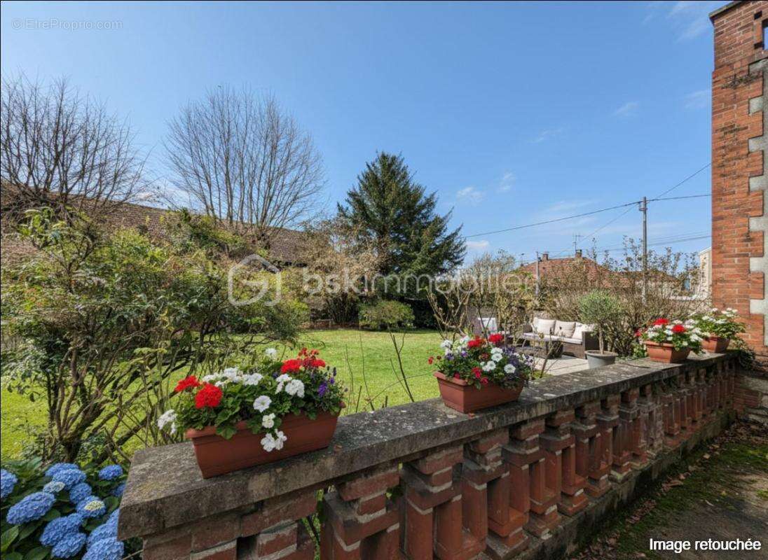 Maison à PONT-SUR-YONNE