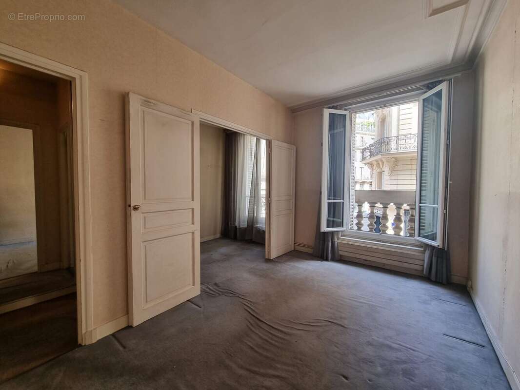 Appartement à PARIS-6E