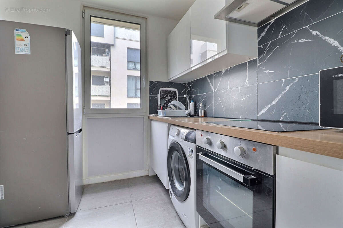 Appartement à AUBERVILLIERS