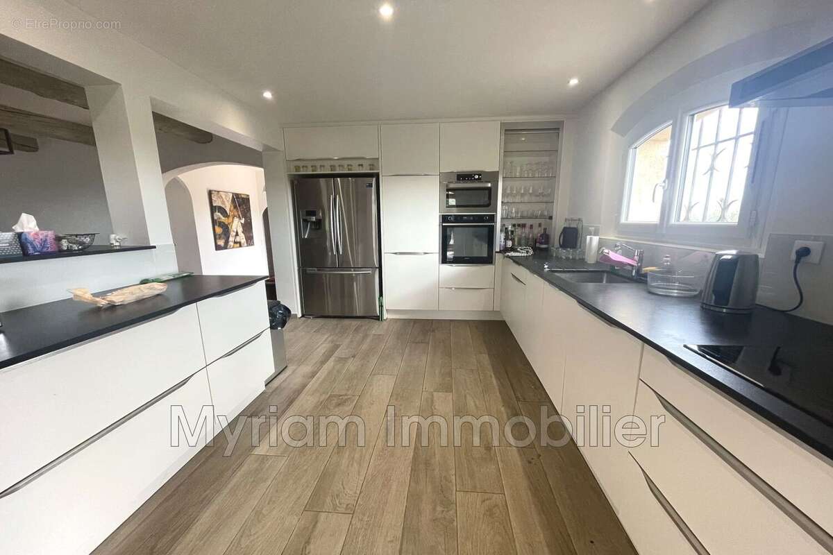 Maison à PEYMEINADE