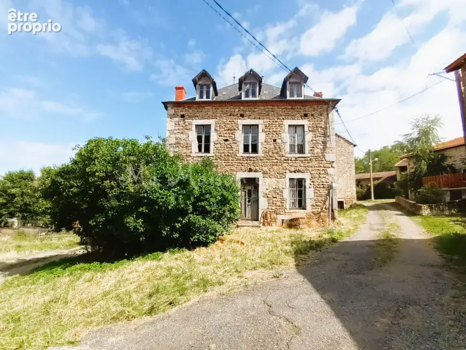 Maison 9 pièces 128 m² à vendre à Chateldon (63290) - photo 1
