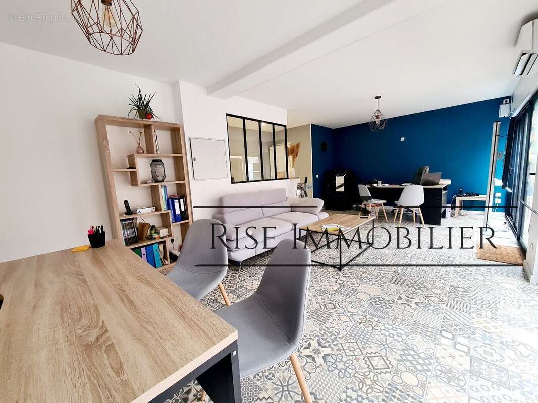 Commerce à PORTIRAGNES