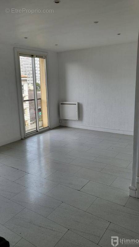 Appartement à MARSEILLE-9E