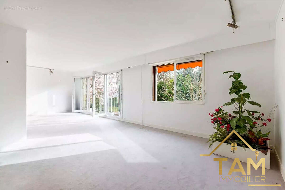 Appartement à NEUILLY-SUR-SEINE