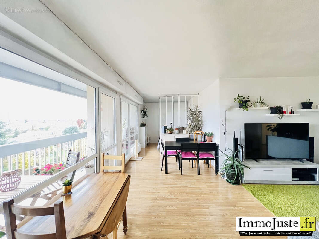 Appartement à ELANCOURT