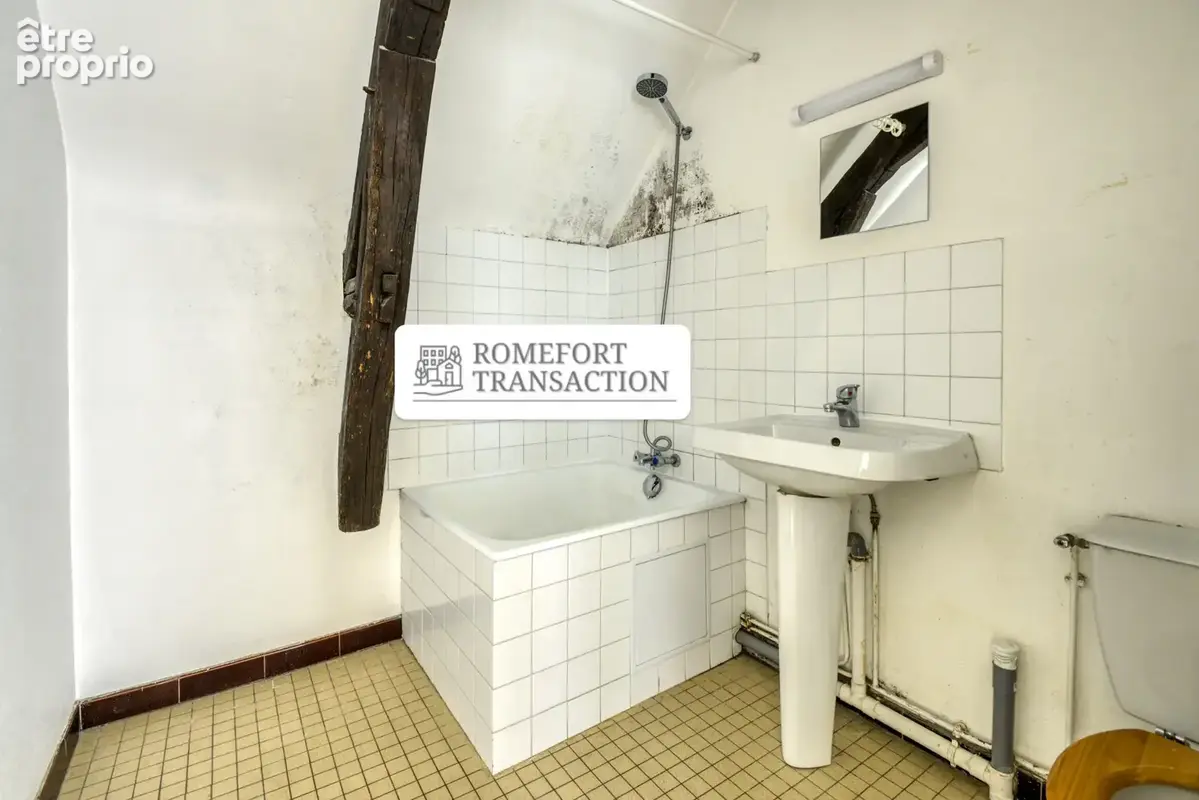 EXCLUSIVITE Nantes - CHU République - Appartement dernier étage 1 chambre + cave - photo 11