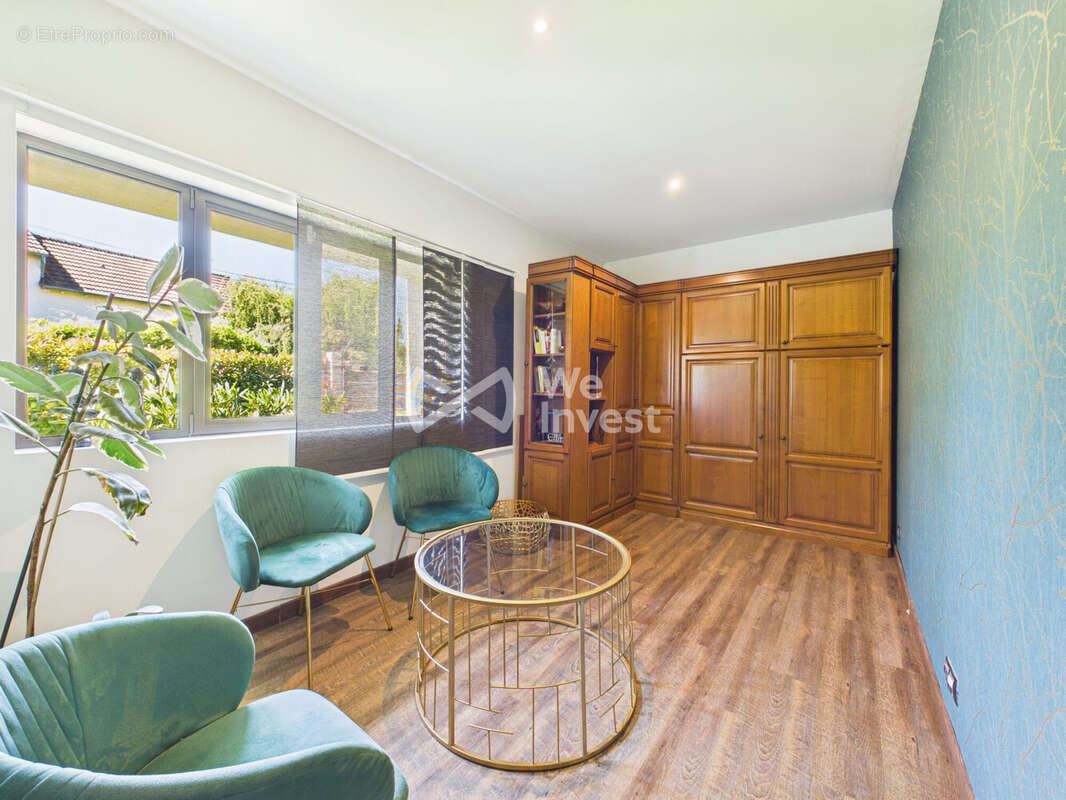 Maison 278 m² à Montgeron  - photo 8