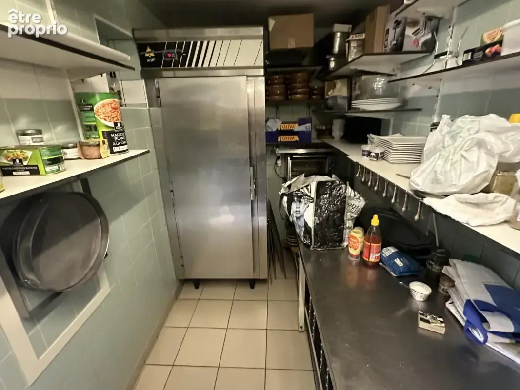 Murs de restaurant et 3 appartements T3 - photo 17