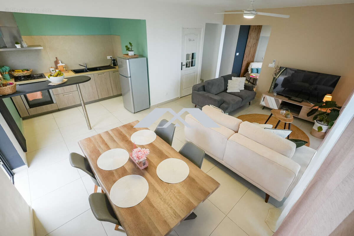 Maison 101 m² à Saint-Joseph  - photo 4