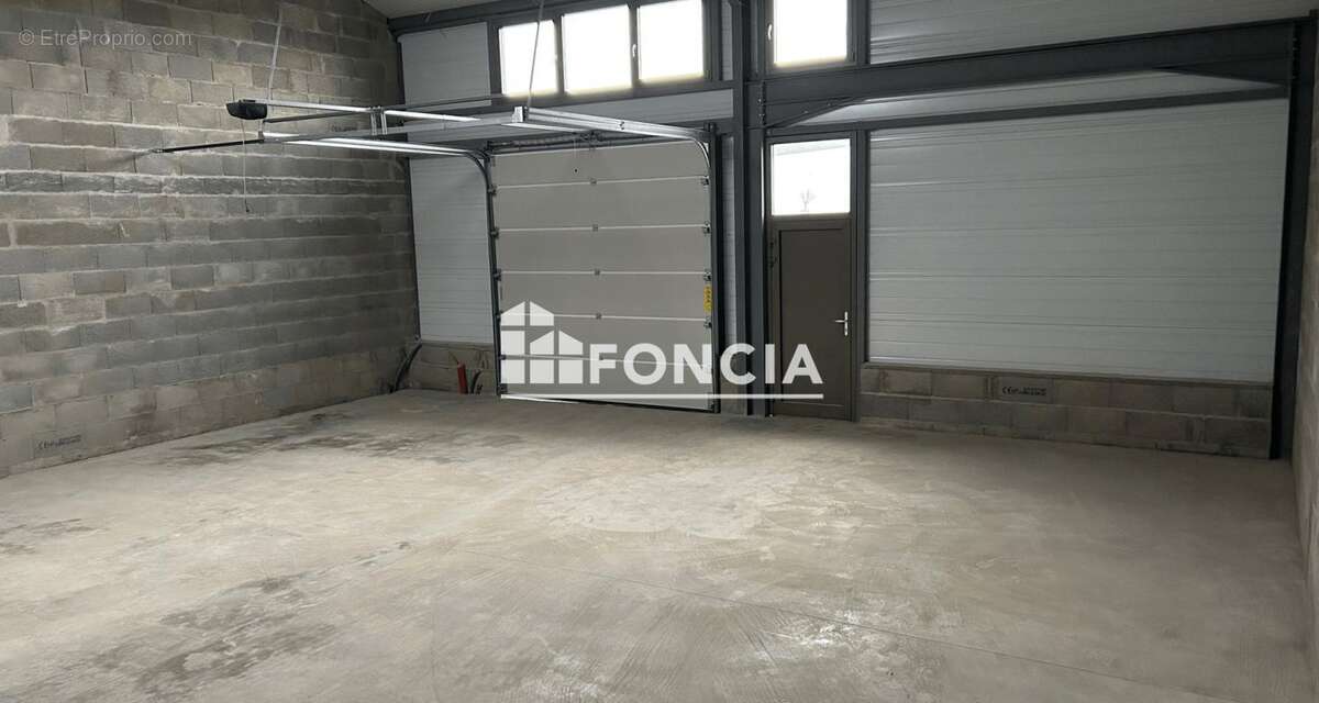 Commerce à CIVRIEUX