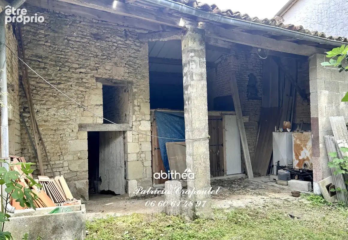 Coulonges, maison de village de 178 m2 à rénover - photo 10