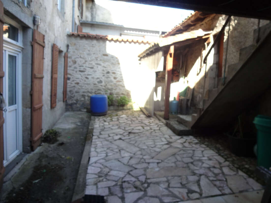 Maison à BELLAC