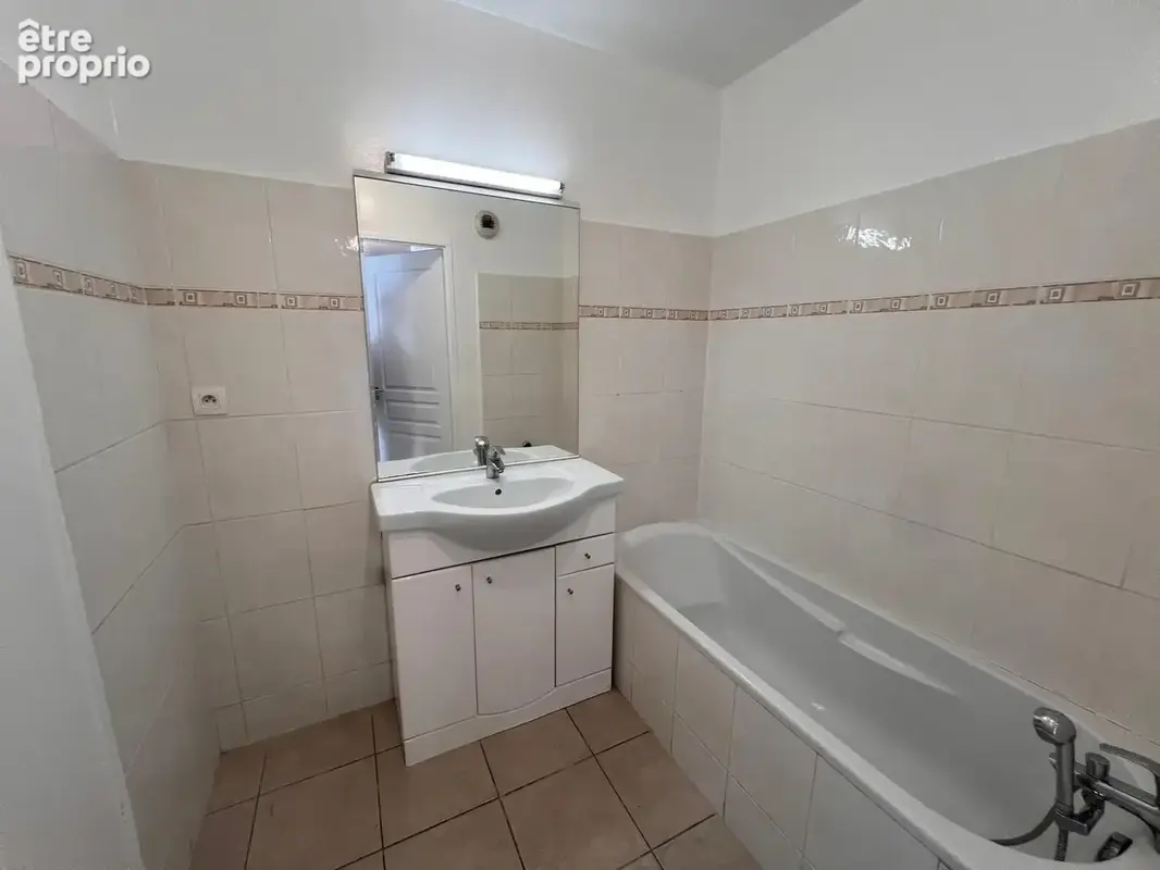 Appartement 3 pièces 60 m² à vendre à Marseille-11e (13011) - photo 8