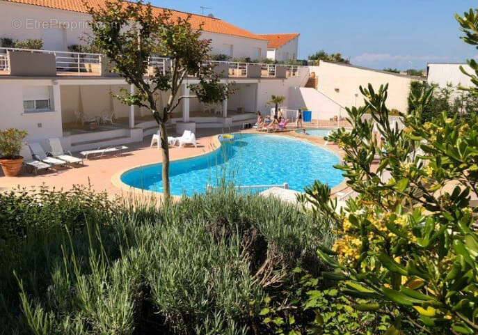 Appartement type 2, résidence avec piscine ! - photo 3