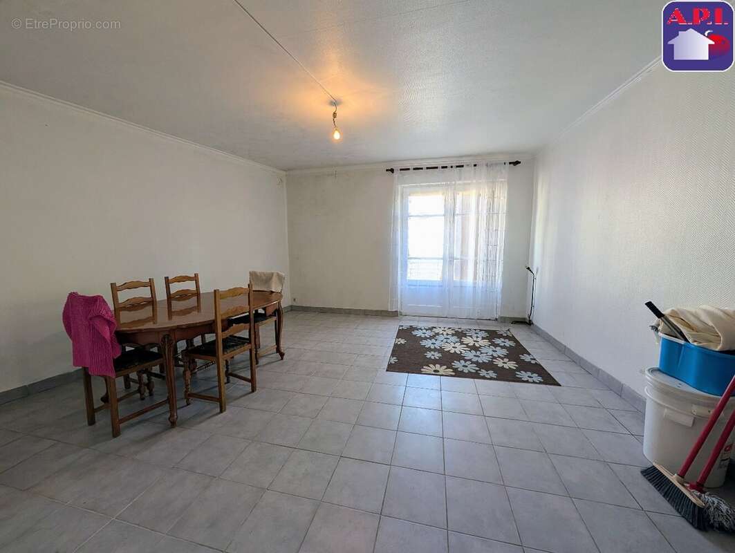 Maison à VILLENEUVE-D'OLMES