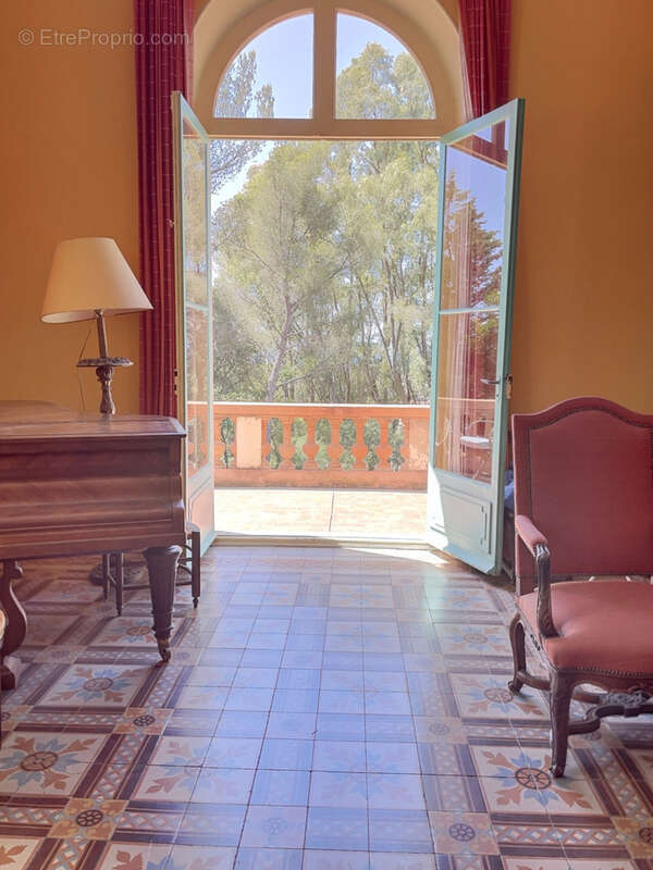 Maison à SAINT-RAPHAEL