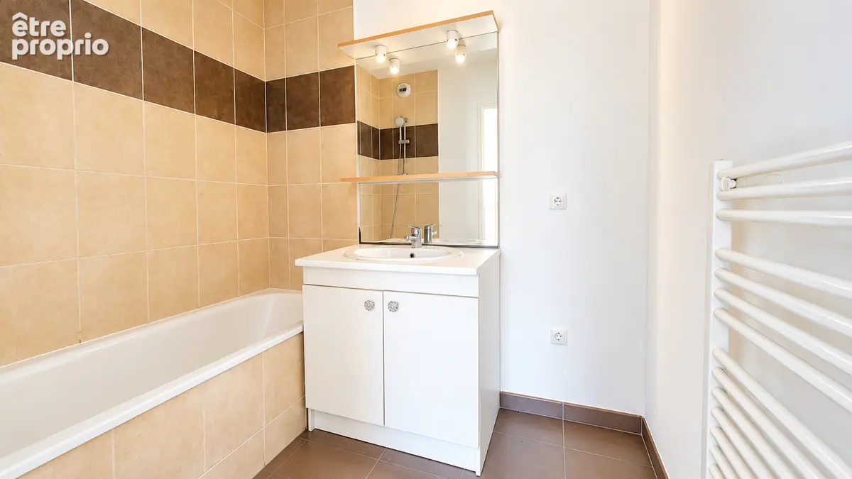 Appartement  3 pièces 61 m2  Croix Daurade - photo 5