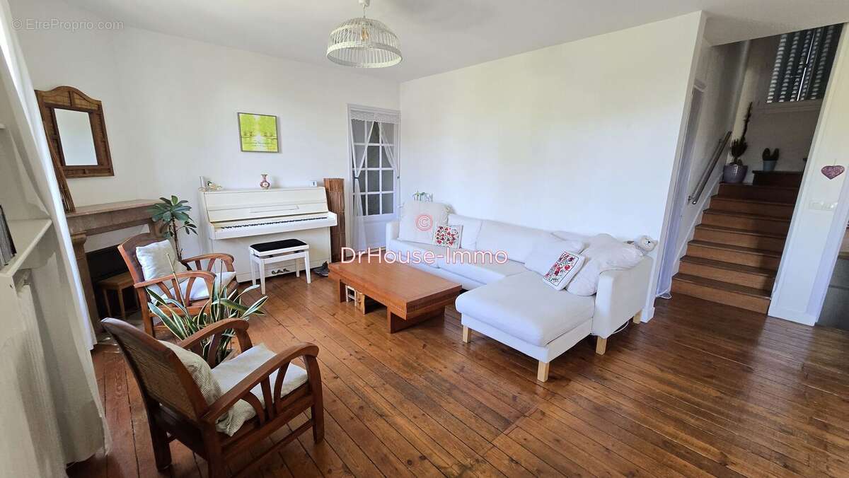 Maison 147 m² à Creteil  - photo 17