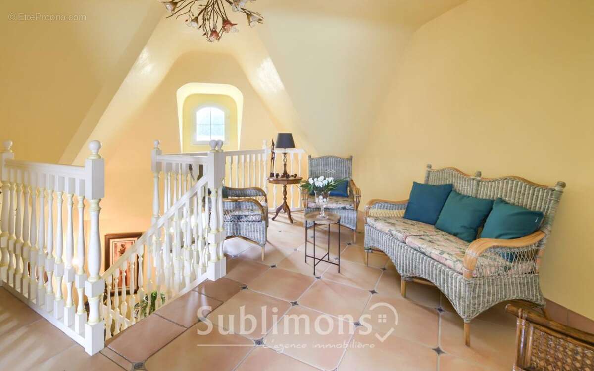 Maison à LOCMINE