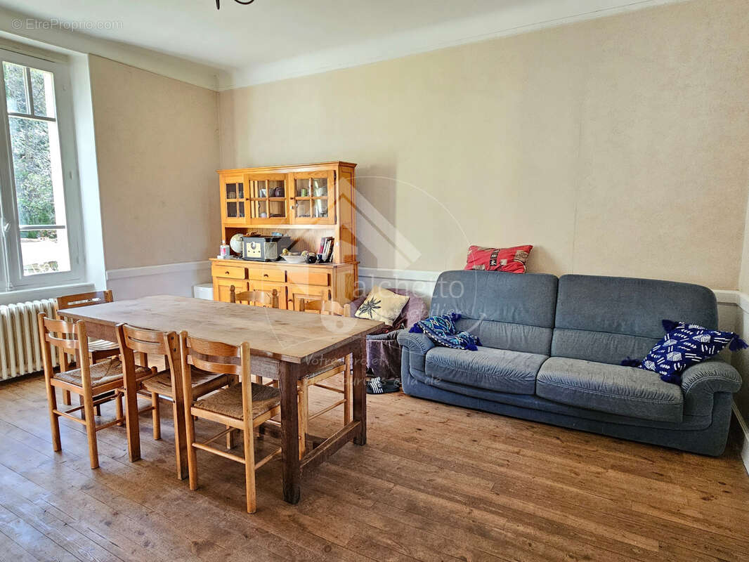 Maison à CHAVROCHES