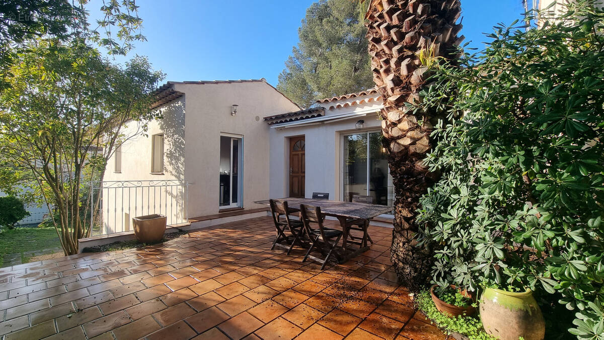 Maison à SAINT-RAPHAEL