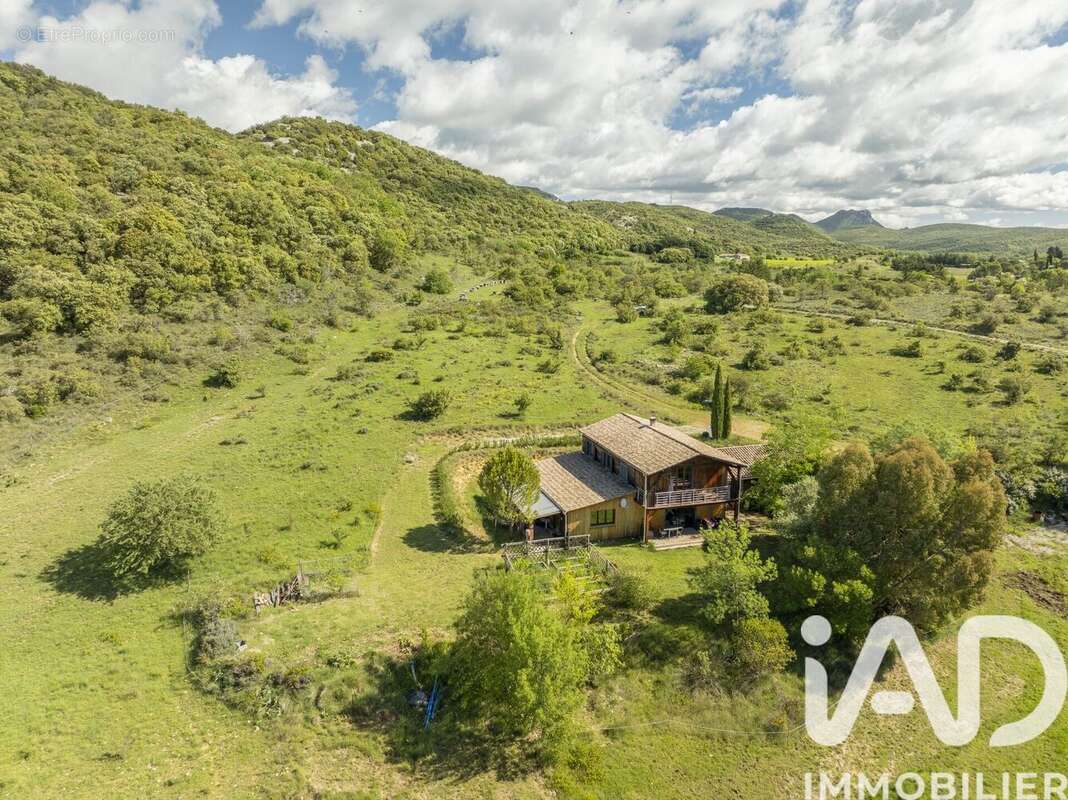 Photo 2 - Maison à MONTOULIEU