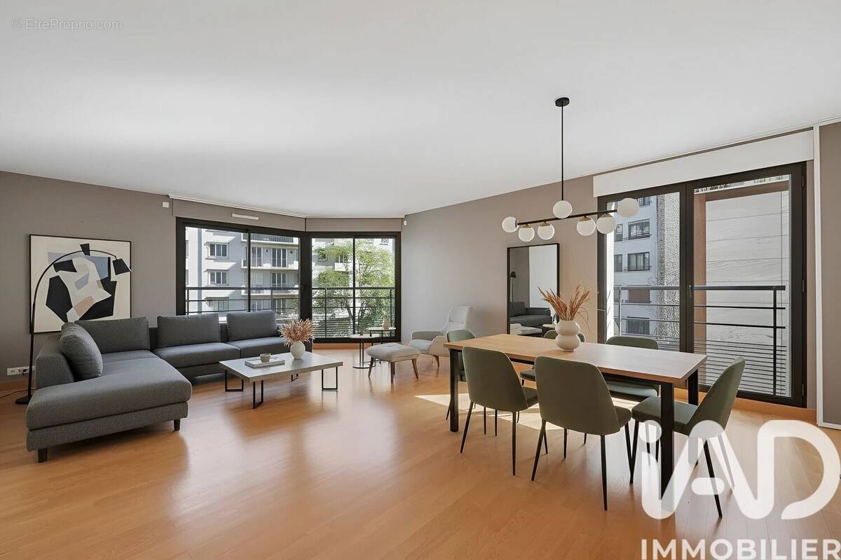 Photo 1 - Appartement à PARIS-16E
