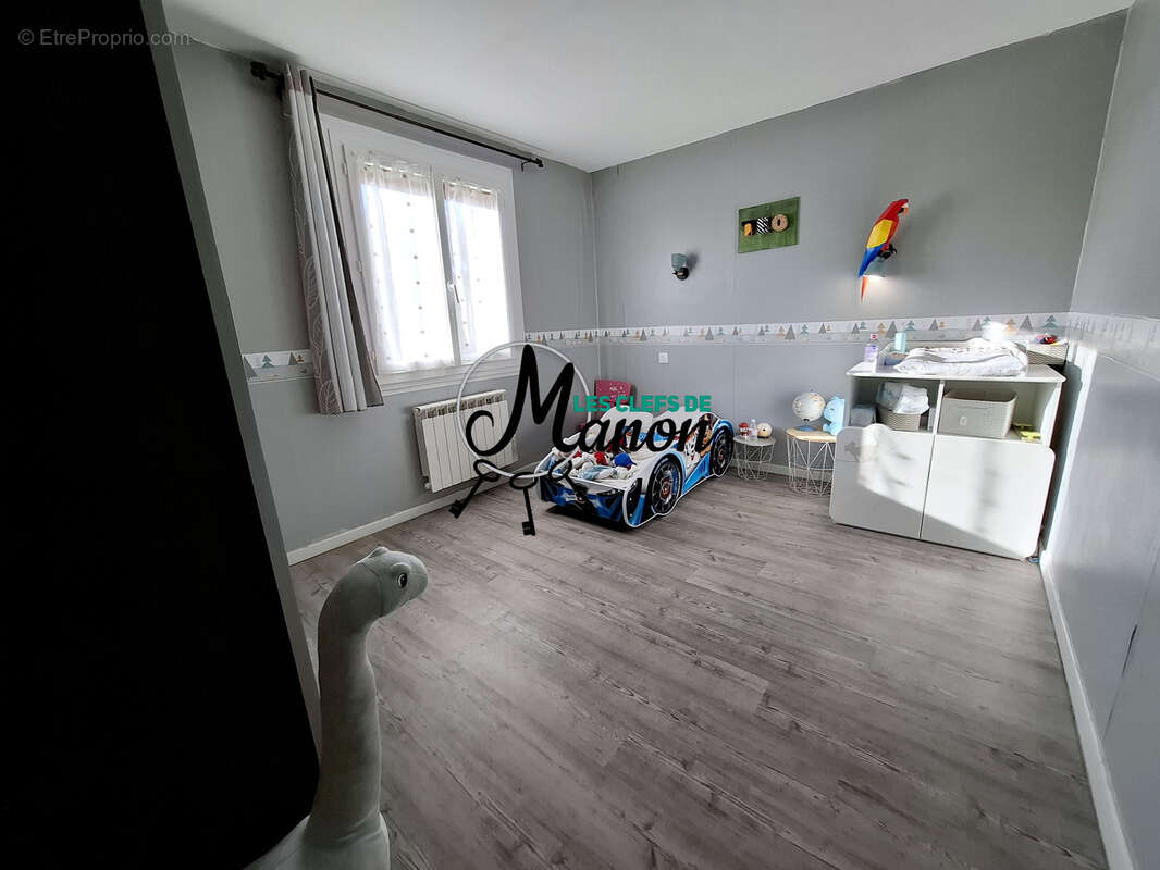 Maison à SAINT-LEGER-LA-MONTAGNE