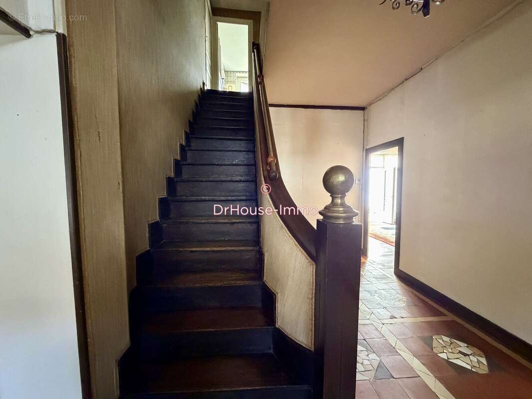Maison 210 m² à Riberac  - photo 8