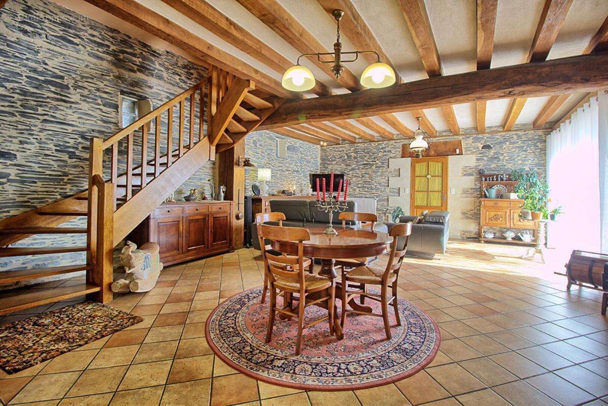 Maison à SAINT-MATHURIN-SUR-LOIRE