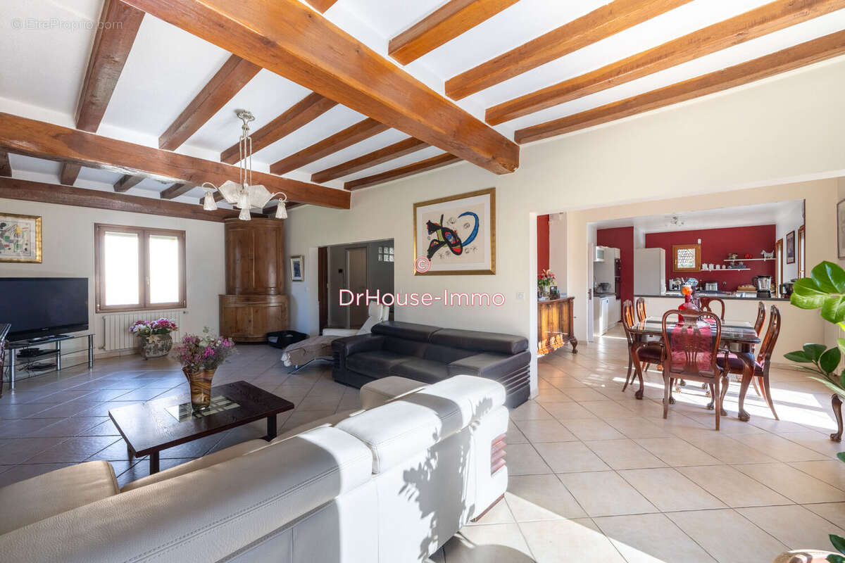 Maison 213 m² à Vaux-Sur-Seine  - photo 26