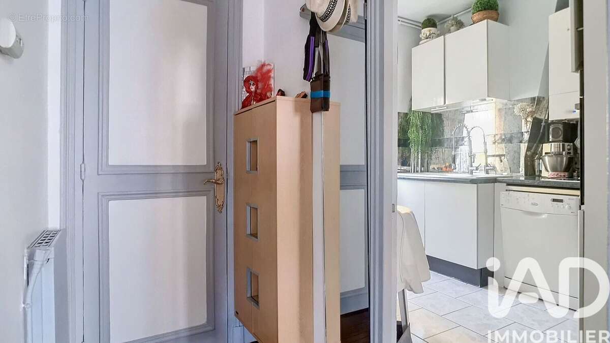 Photo 2 - Appartement à SURESNES