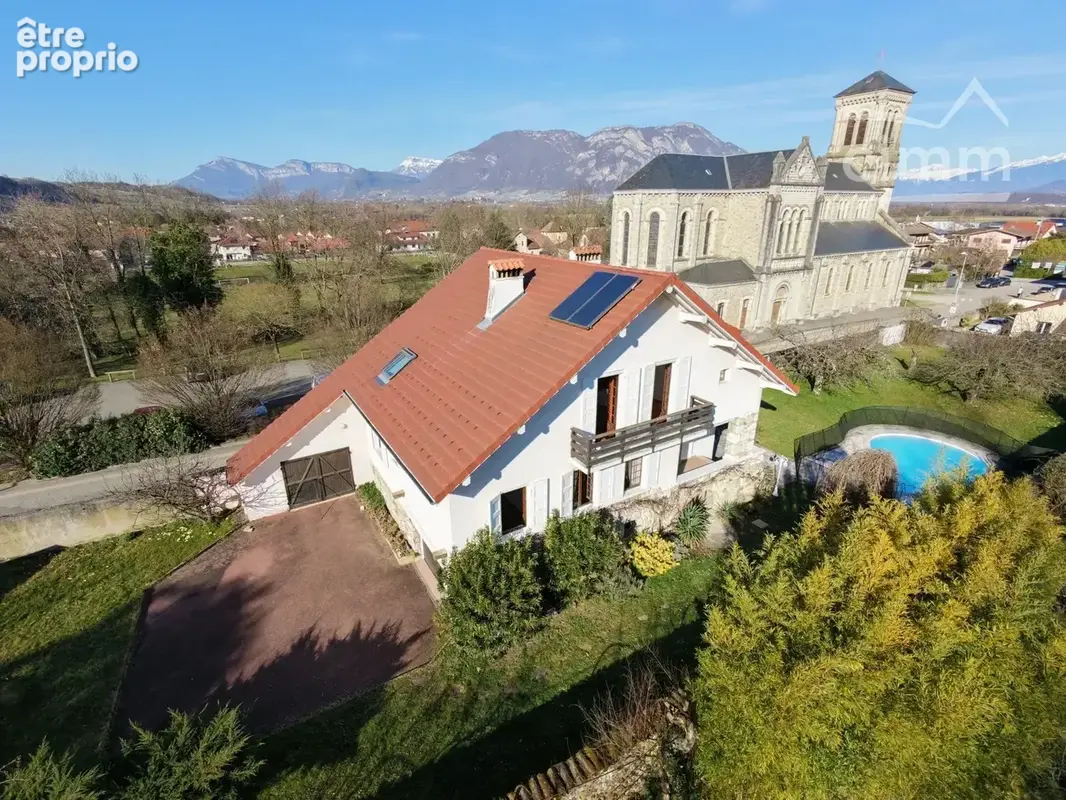 A vendre villa 9p 185 m2 chapareillan 38530 - photo 2