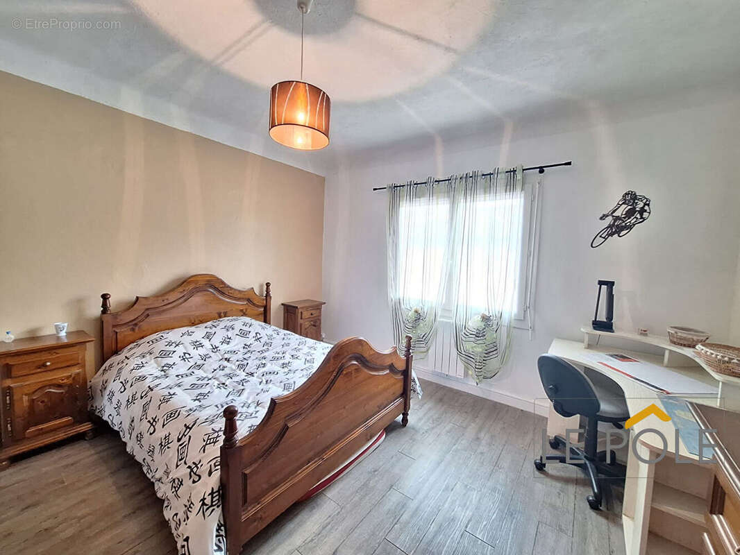 Appartement à BOLLENE