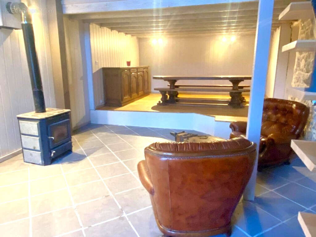 Maison à HAUTEVILLE-LOMPNES