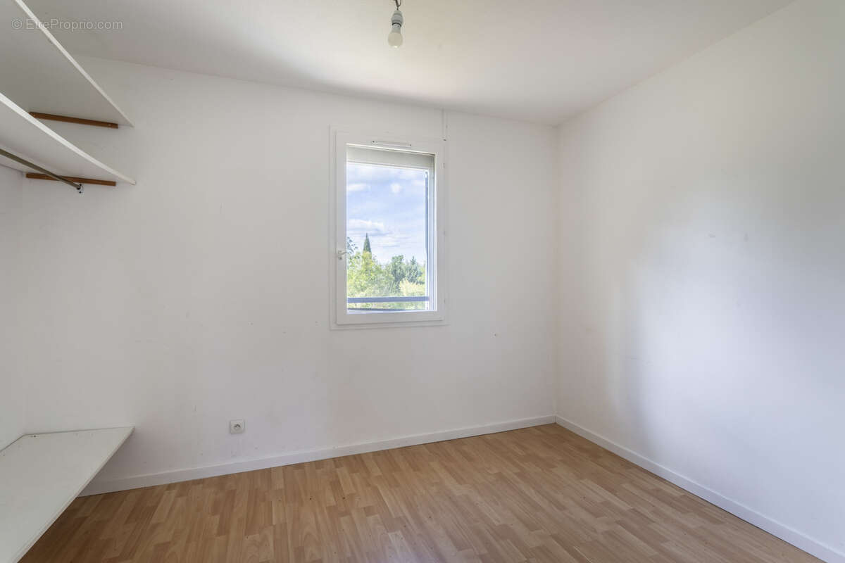 Maison à SIMIANE-COLLONGUE