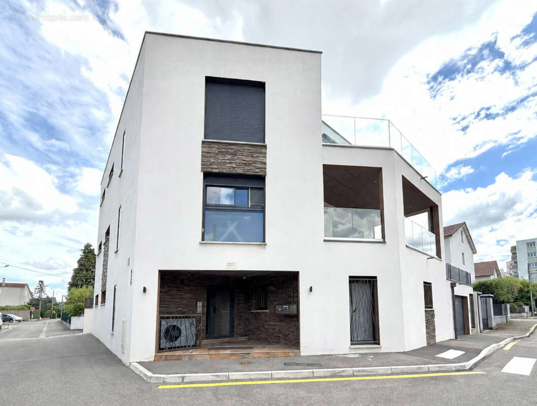 Appartement d'exception de 120 m² dans le très recherché secteur Nord de Saint-Étienne - photo 2