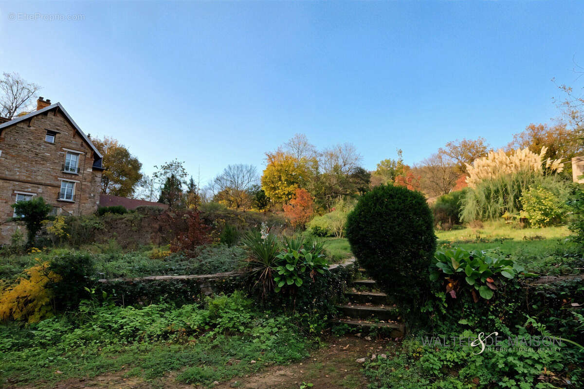 Maison à SAINT-REMY-LES-CHEVREUSE