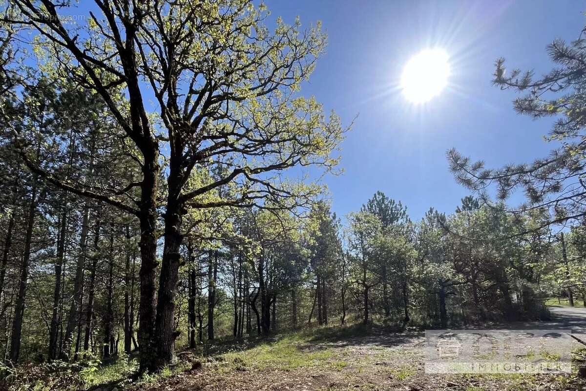 Terrain à CAHORS
