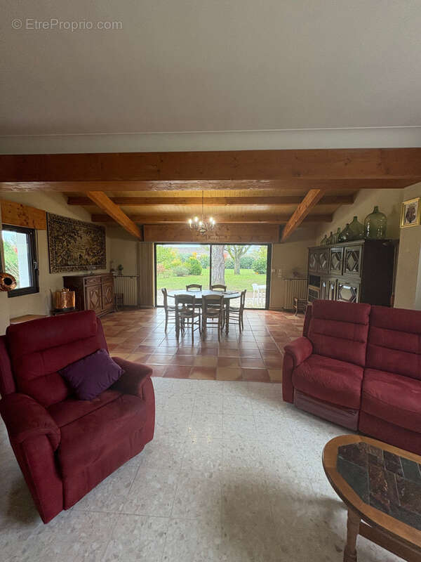 Maison à SAINT-VITE