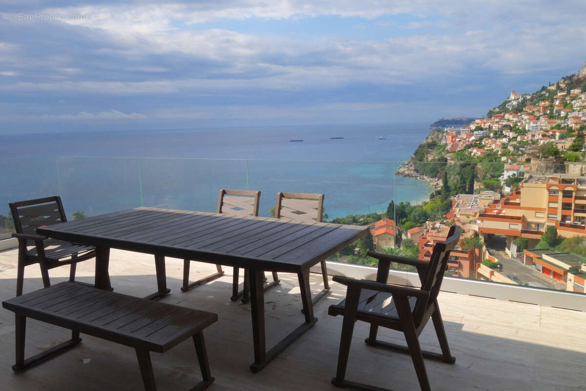 Maison à ROQUEBRUNE-CAP-MARTIN