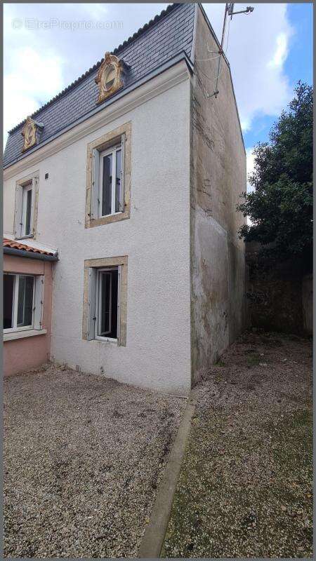 Maison à BRESSUIRE