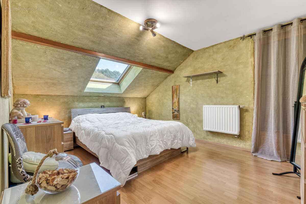 Maison à SAINT-PIERRE-DE-CURTILLE