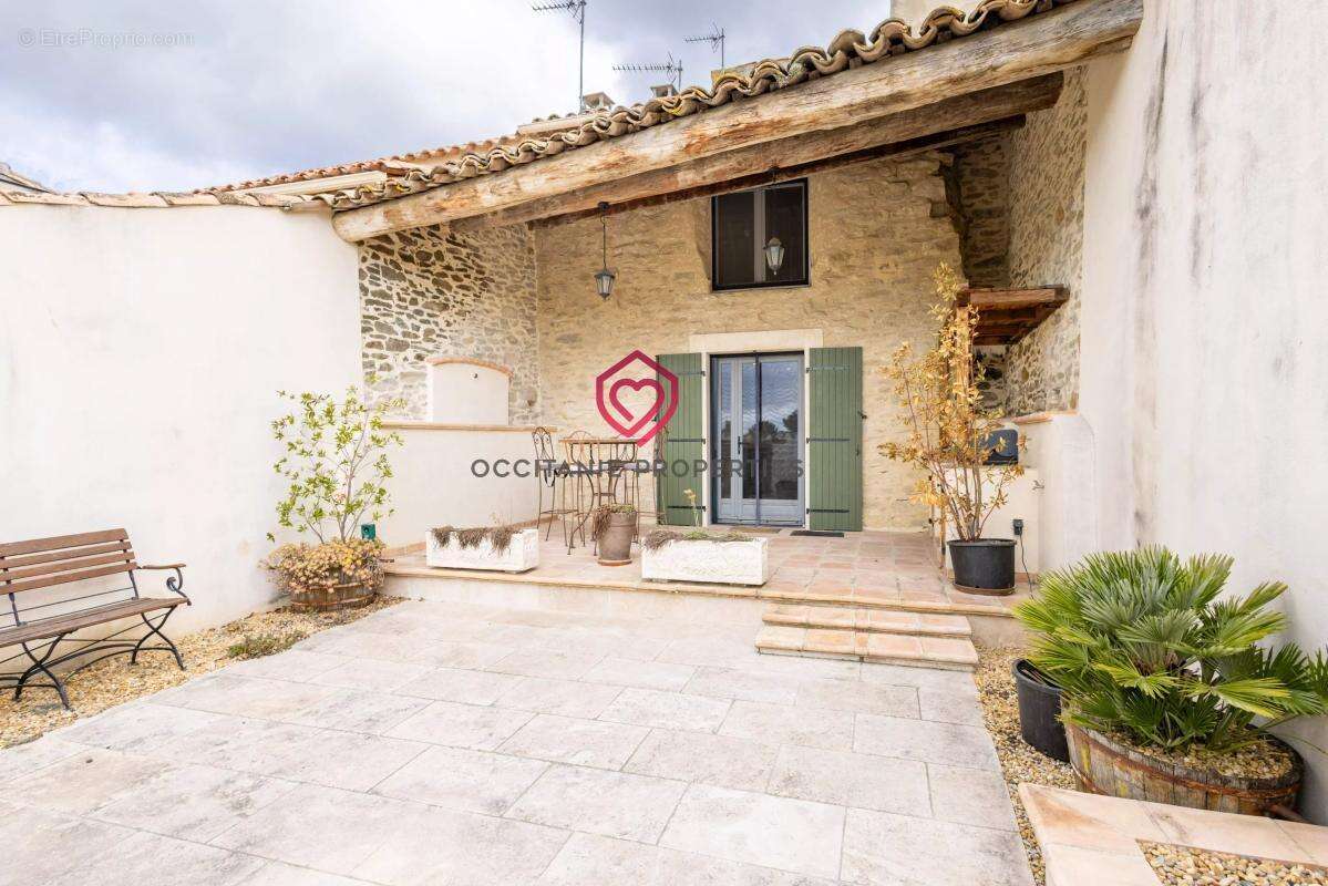 Maison en pierres rénovée avec terrasse - photo 20