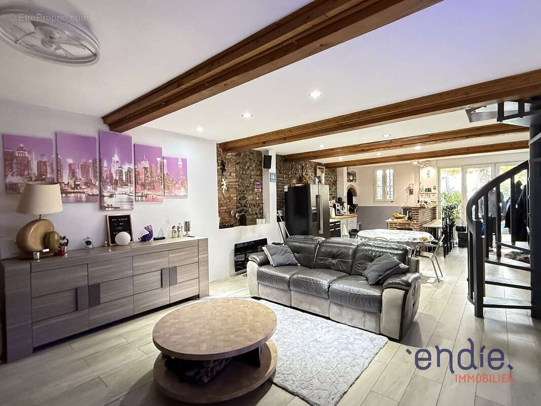 Maison à SAINT-JORY