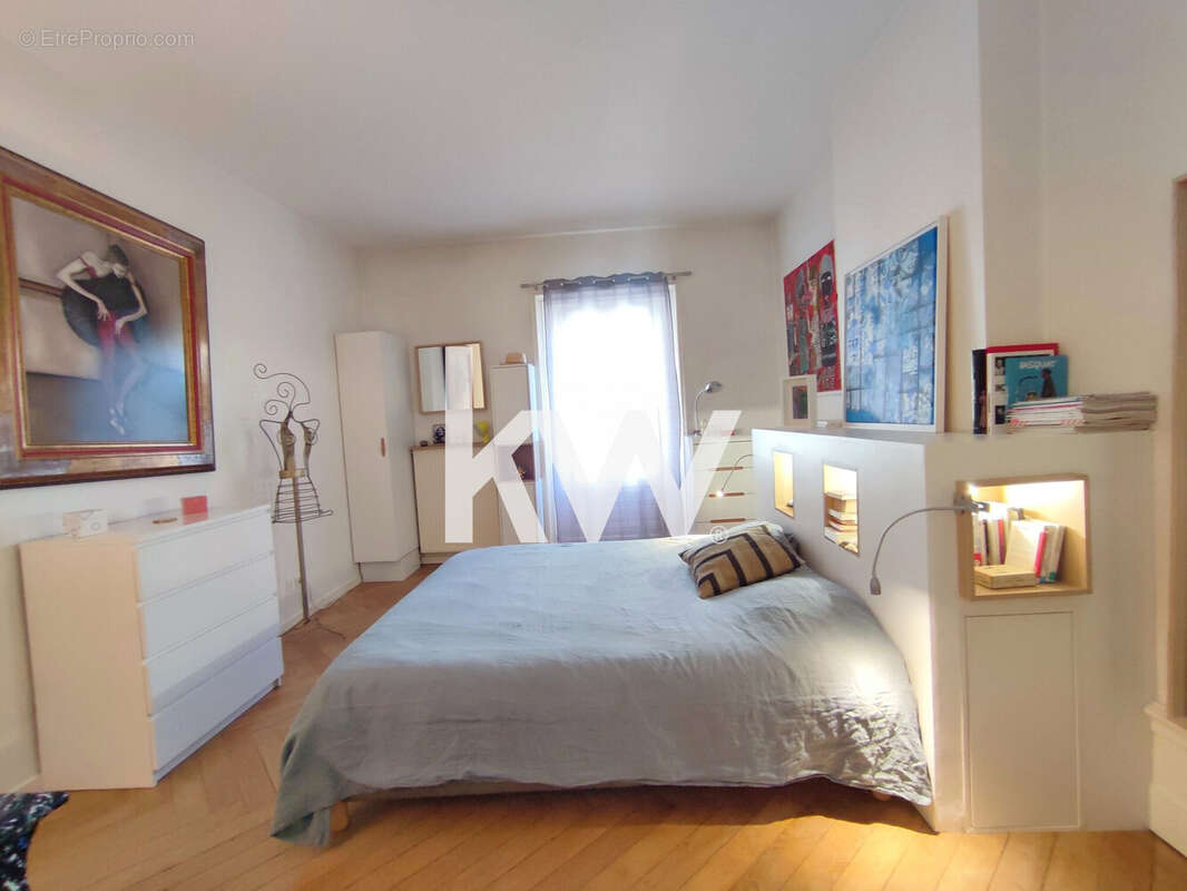 Appartement 215 m² à Saint-Etienne  - photo 9