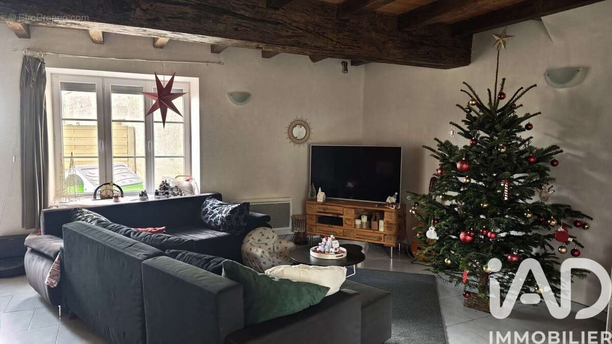 Photo 2 - Maison à SAINT-HILAIRE-DES-LOGES