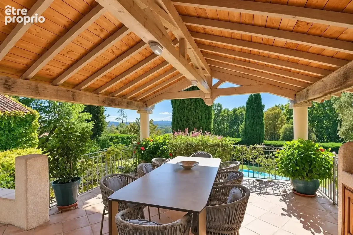 Callian– Propriété de caractère 300 m²  avec 5 chambres, piscine et terrain 1,38 ha - photo 8