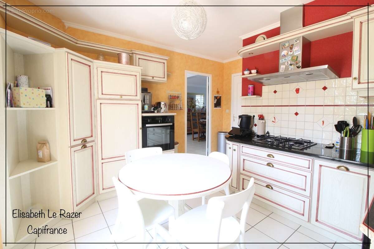 Maison à vendre 6 pièces AVRILLE (49) - photo 2